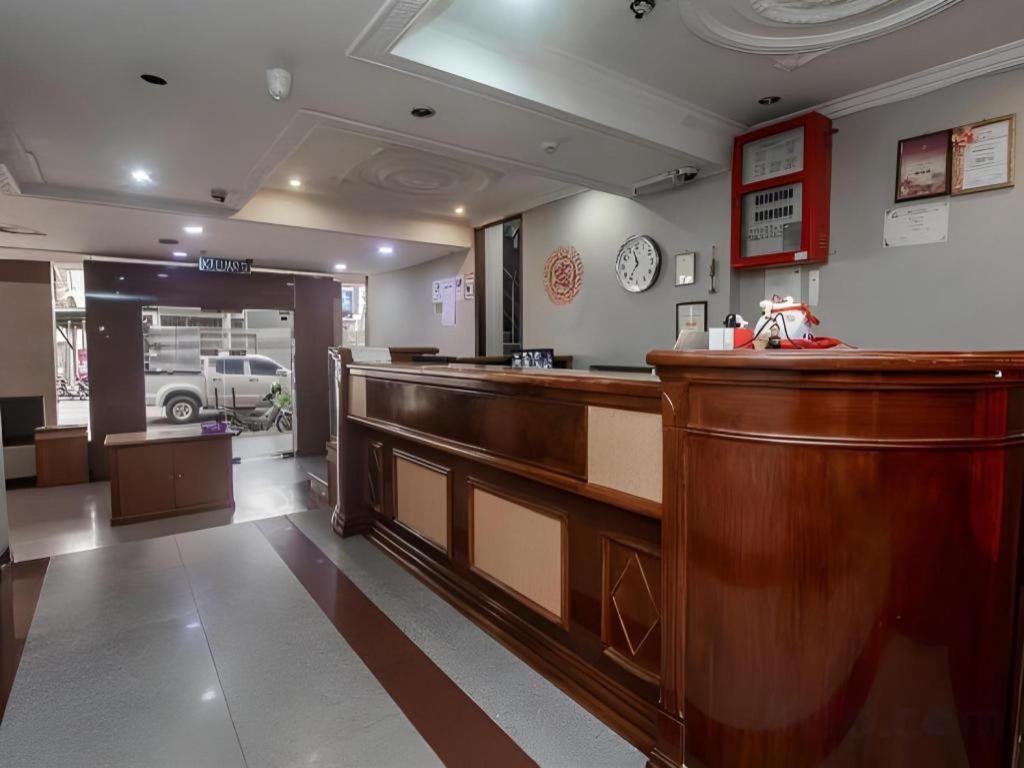 River Park Hotel Sibu Exterior foto